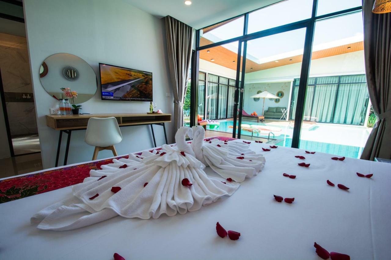 Good Night Pool Villa Phuket - Sha Plus Exteriör bild
